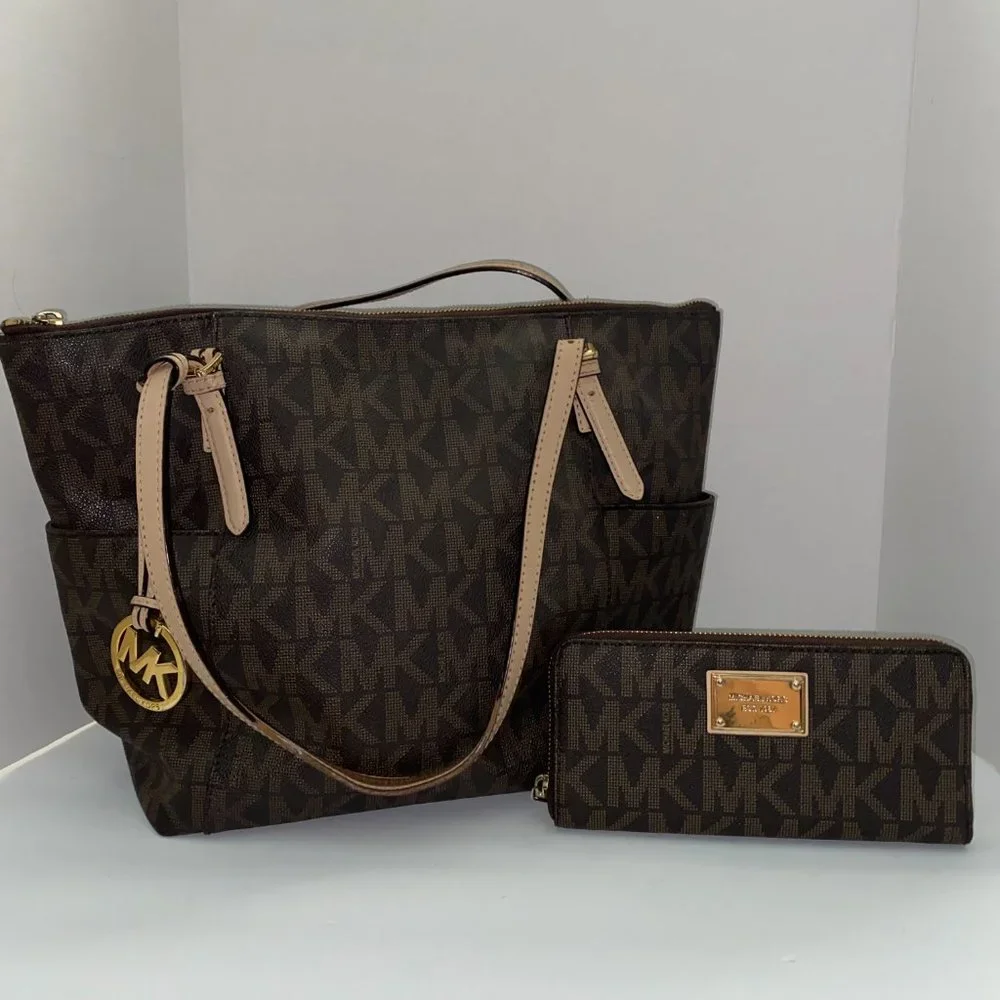 MICHAEL KORS Signature Logo Bag with‎ Wallet